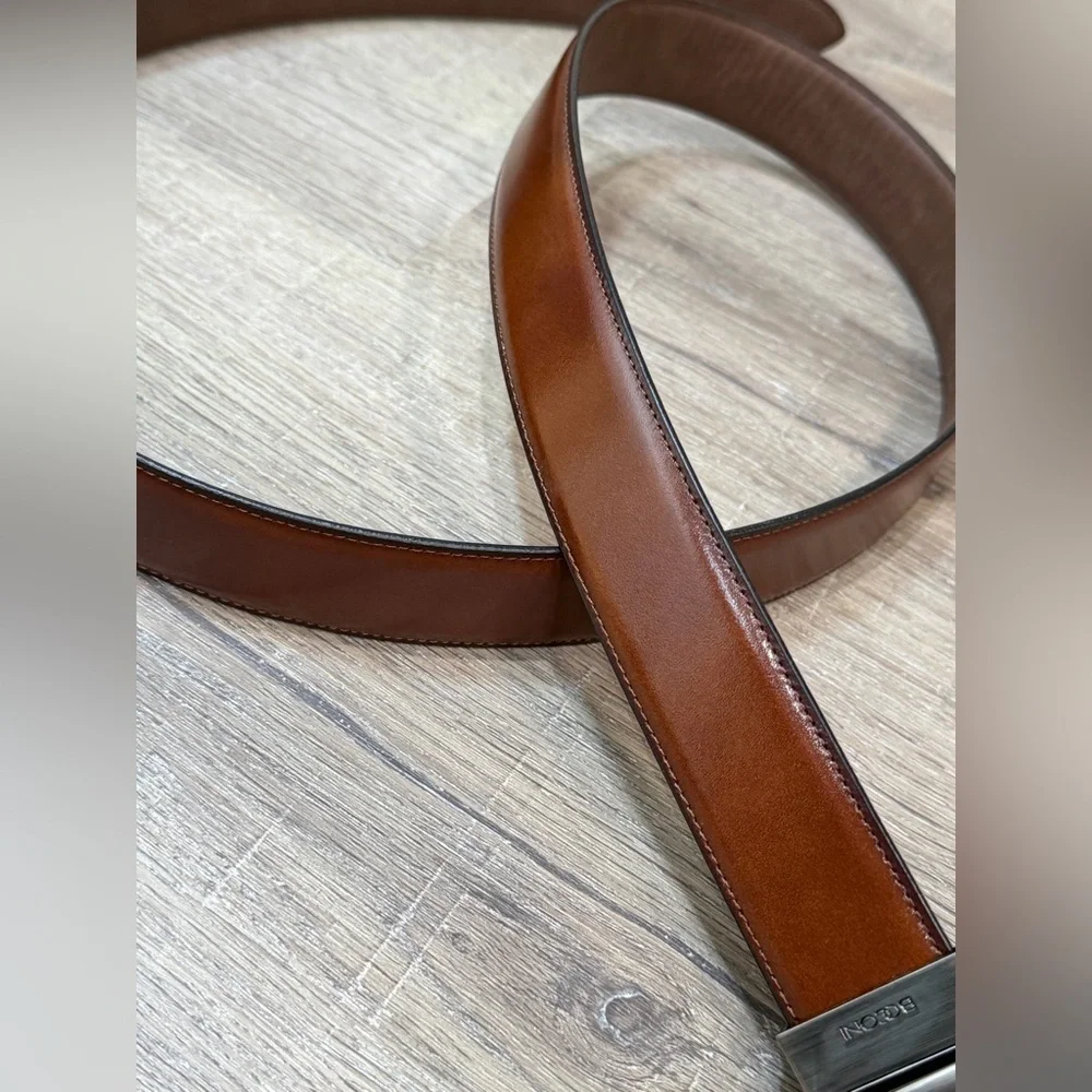 Like New Boconi Size 44 Genuine Leather Brown Leather Belt with Silver Buckle